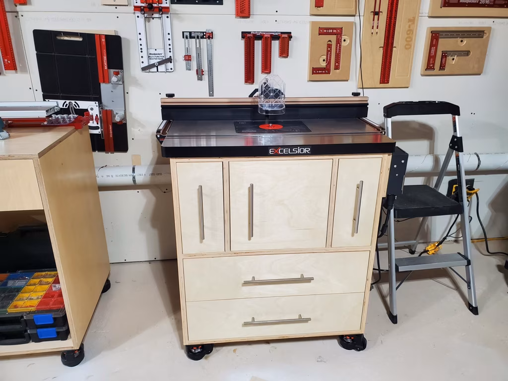 Spiffy new router table